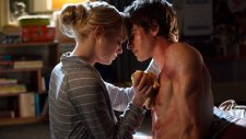 Emma Stone: Spider-Man's the muscle, Gwen Stacy's the brain in 'The Amazing Spider-Man 2'