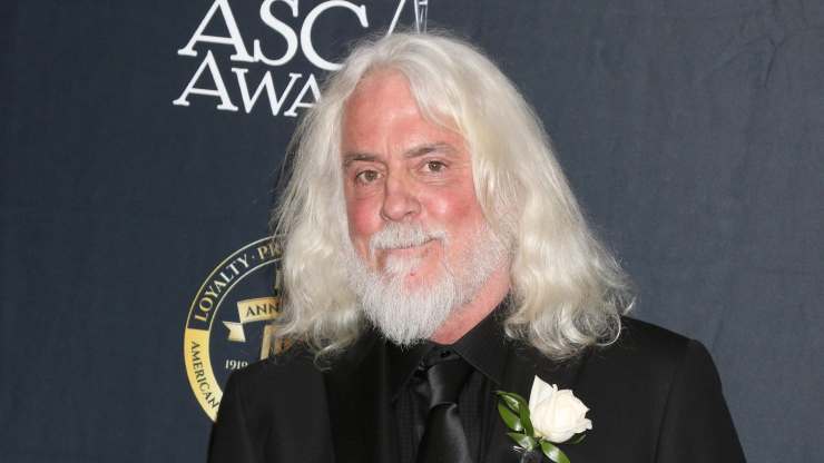 Shutterstock - Robert Richardson - Kathy Hutchins